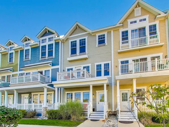 34 Lakeview Pl, Lake Zurich, IL 60047