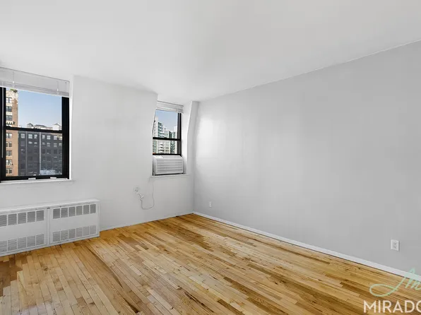 304 East 20th Street image 6 of 16