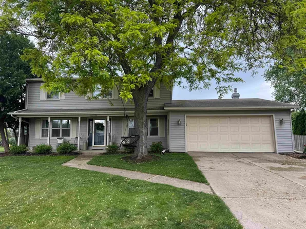 2076 W Vista Cir, De Pere, WI 54115