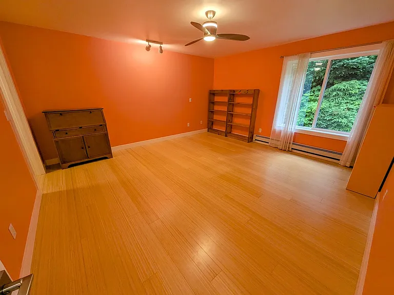 2981 Foster Ave — Photo 17