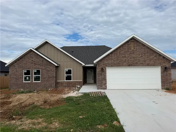 117 N Panther Ave, Farmington, AR 72730