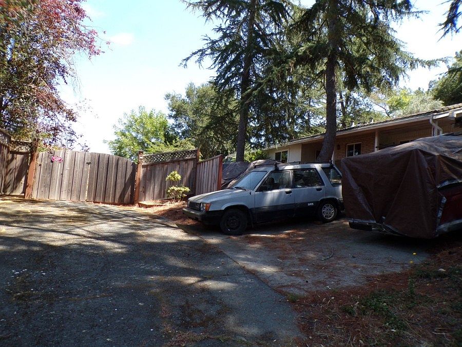 2nd image of 507 Butterfield Pl