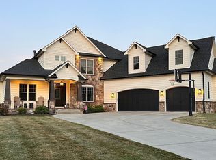 3561 W 116th St, Carmel, IN 46032