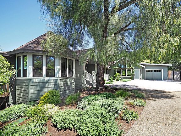 4th image of 1575 Fox Ridge Road
