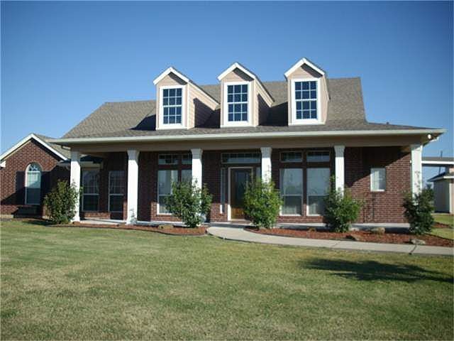 1st image of 1527 Laurabee Dr