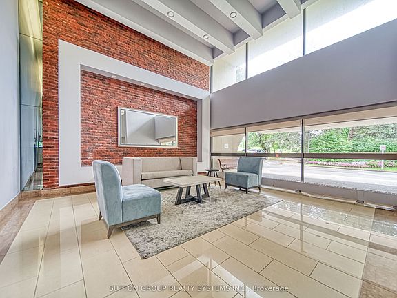 3rd image of 260 Seneca Hill Dr #1811