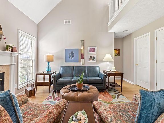 4th image of 237 Timothy Dr