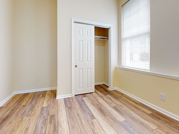 5th image of 345 Calhoun St