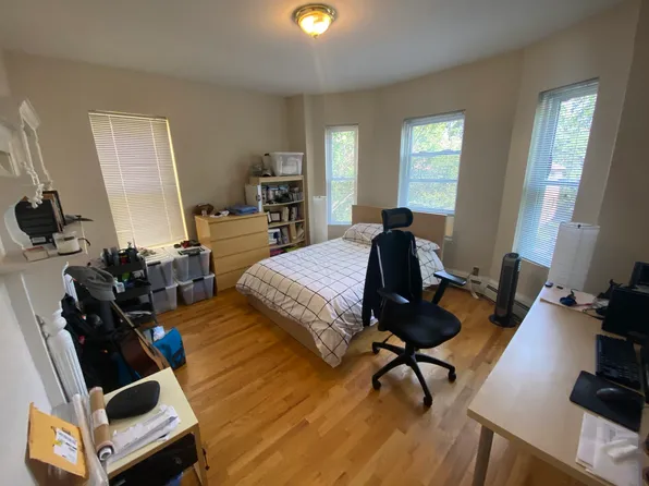 273 Pearl St #3, Cambridge, MA 02139