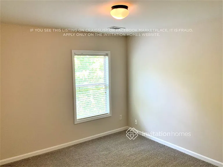 7330 Gossamer St — Photo 8