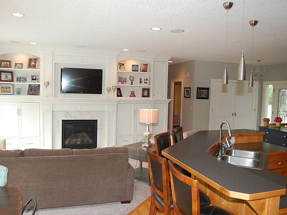 4th image of 22835 Zion Pkwy NW