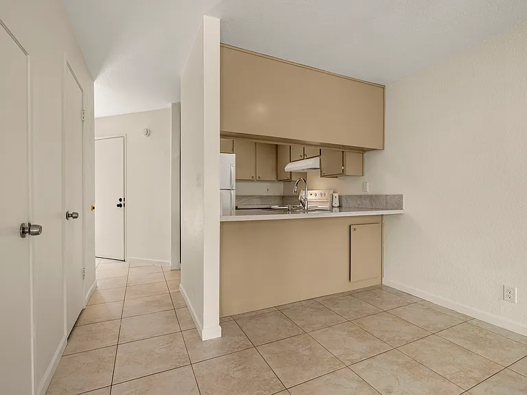 5607 Walnut Ave #9 — Photo 18