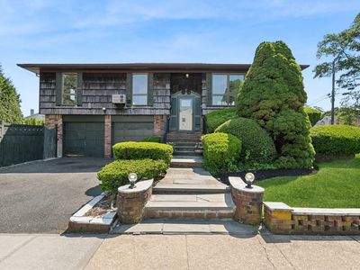 360 Robyn Place, East Meadow, NY, 11554
