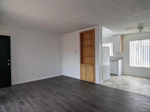 3rd image of 2821 Keats St #7