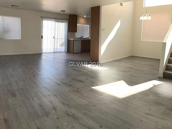 4th image of 920 Ortega Hill Ln