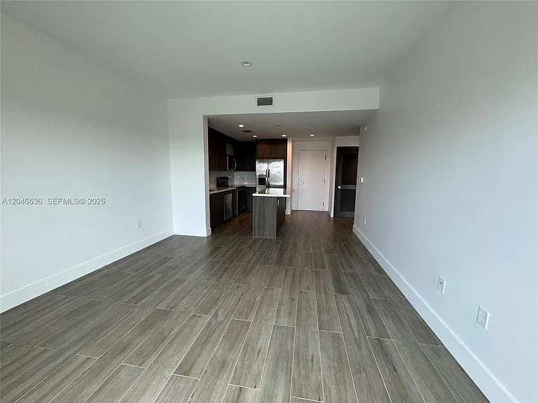 1938 Jackson St #503 — Photo 4