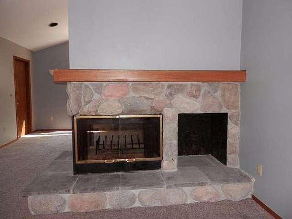 5th image of 1125 S 122nd St