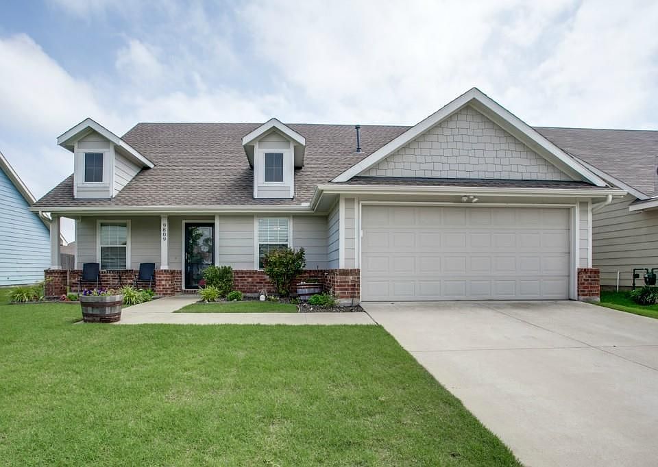 1st image of 9809 Tanglebrush Dr