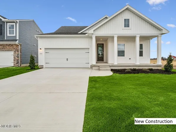939 Darter Dr, Bowling Green, OH 43402