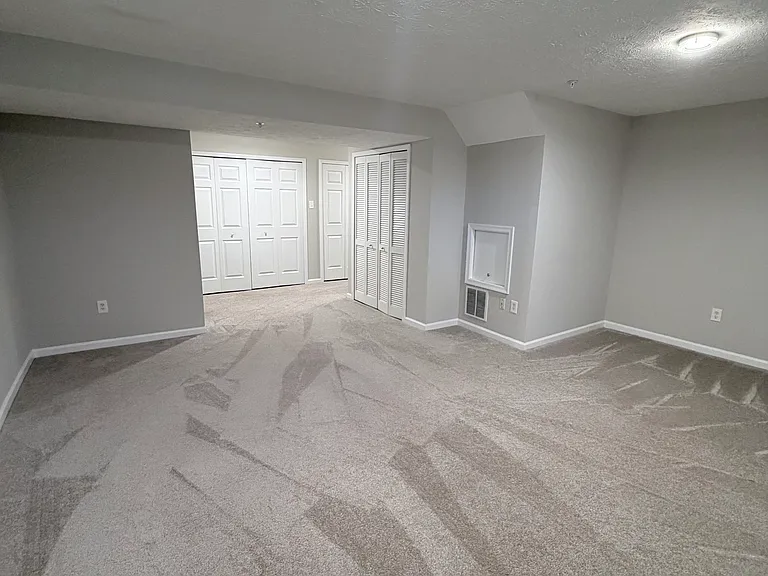 8732 Cresthill Ct — Photo 13