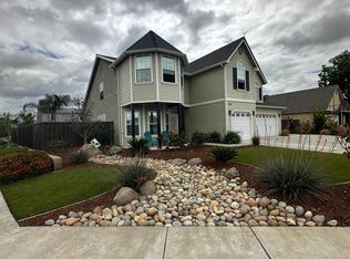2163 N Arbor Ave, Hanford, CA 93230