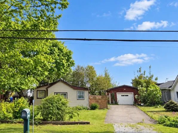 12040 Lakeshore Rd, Wainfleet, ON L0S 1V0