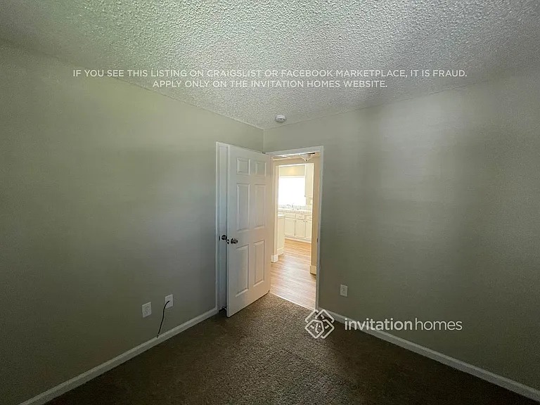 4939 Orinda Way — Photo 15