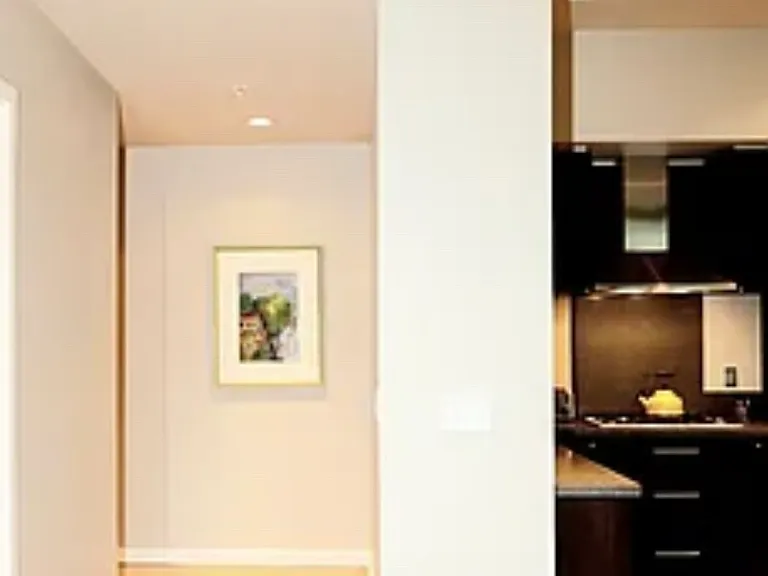 1900 SW River Dr #108 — Photo 8