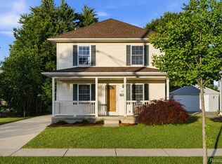 4118 Devon Rd, Royal Oak, MI 48073