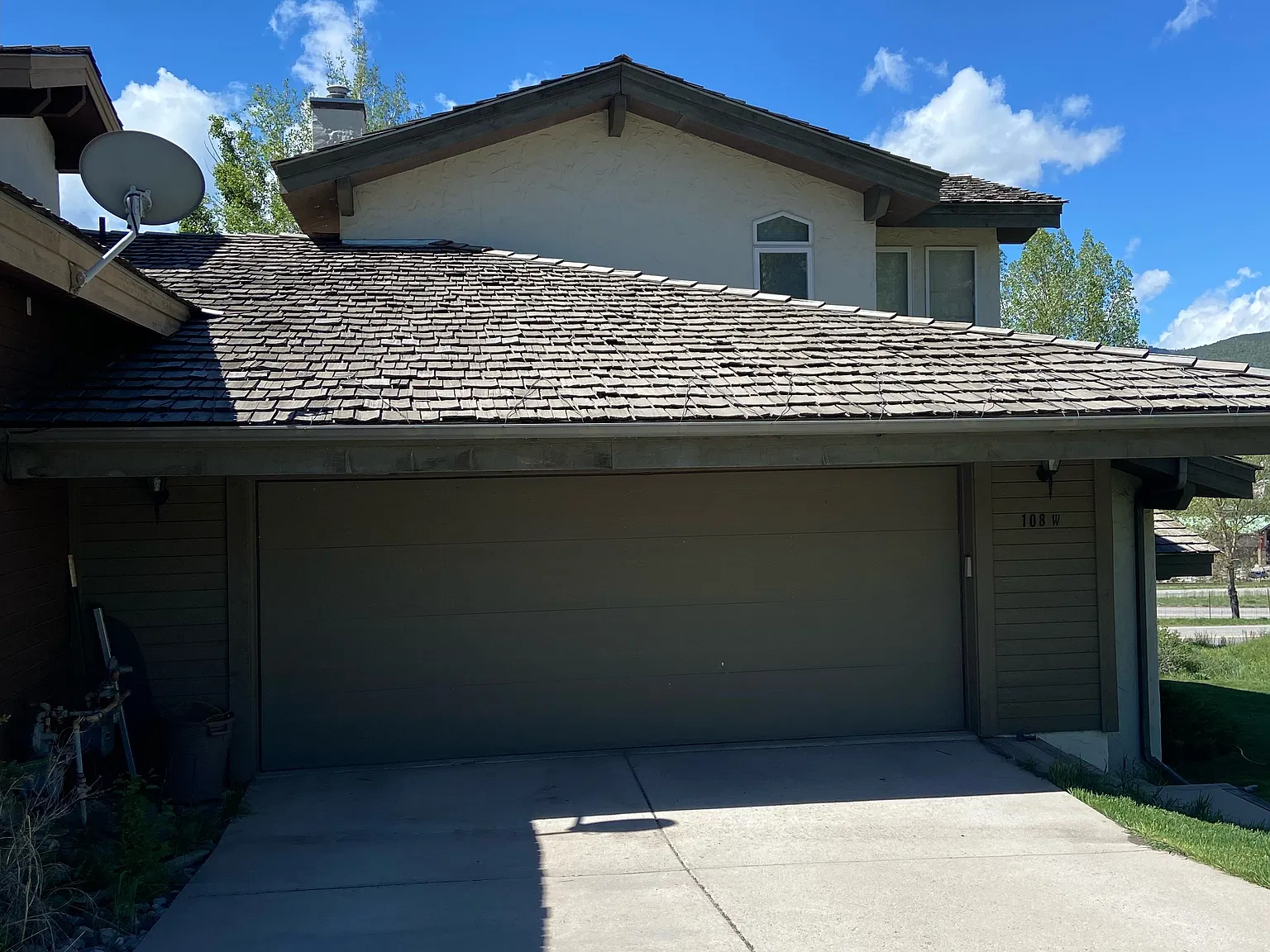 3 bed, 2.5 bath, 1707 sqft, $4,000 — Photo 2