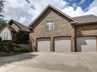 4201 Fair Haven Dr, Nixa, MO 65714