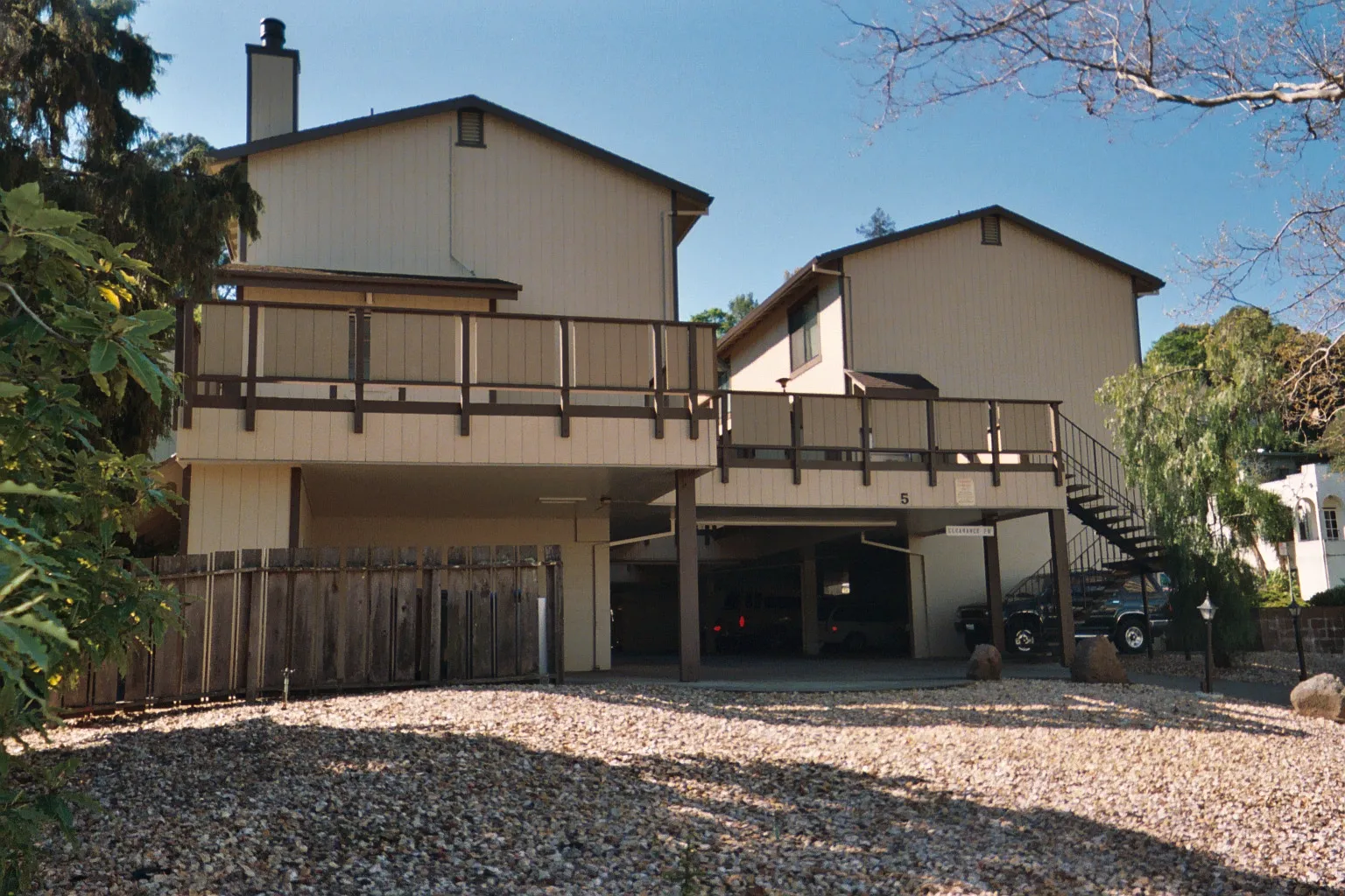 2 bed, 850 sqft, $2,650 — Photo 2