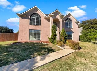 8509 Linda Vista Dr, Rowlett, TX 75088