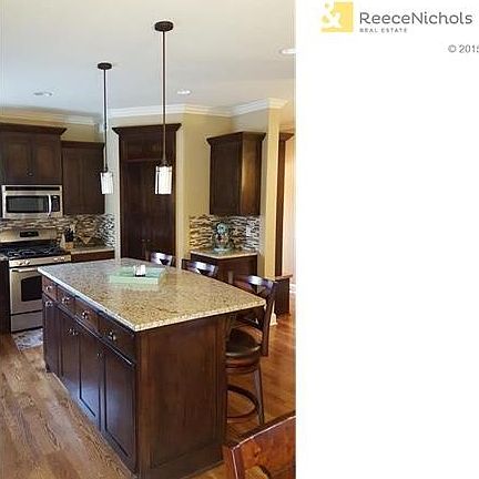 Check out the height of the island...Nice!