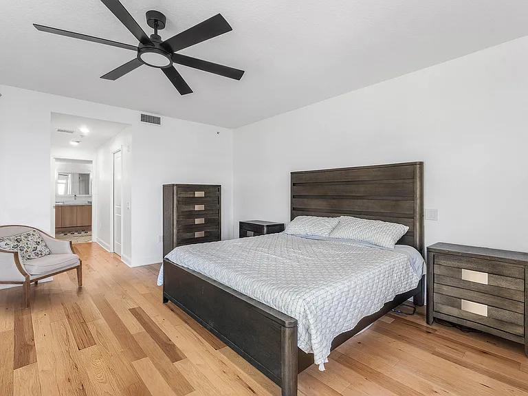 309 E Ocean Ave #103 — Photo 24