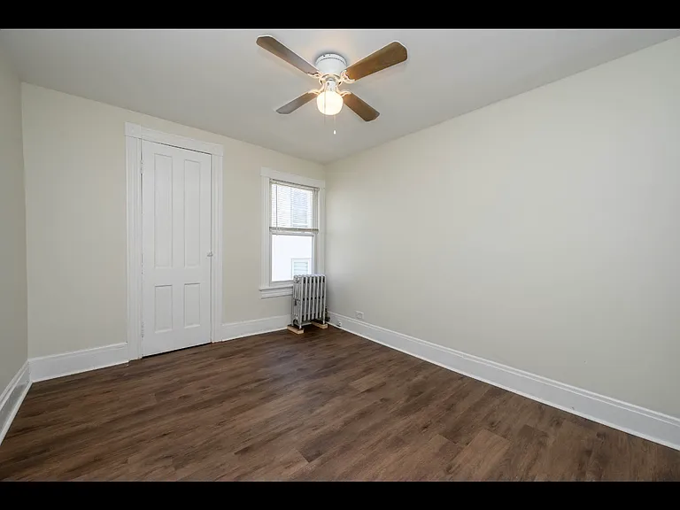 230 John St #2 — Photo 13