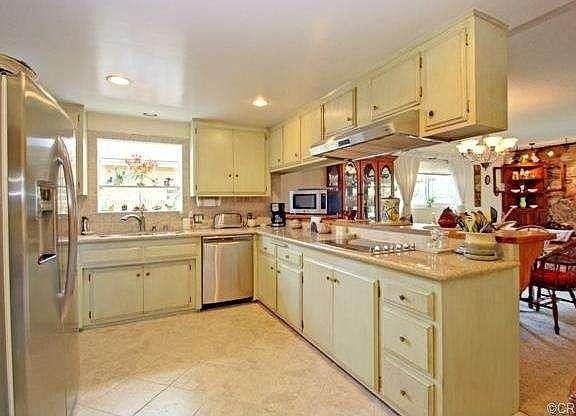 4th image of 2050 W 233rd St
