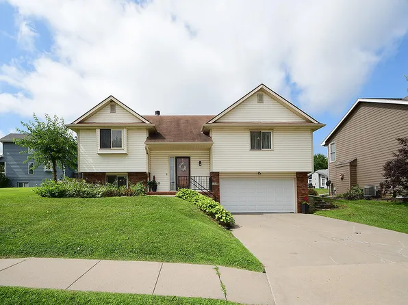114 Antioch Dr, Council Bluffs, IA 51503