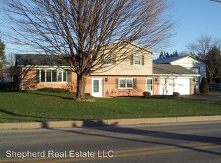 51 Queen Rd, Gordonville, PA 17529