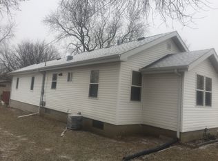 1626 Locke Ave, Waterloo, IA 50702