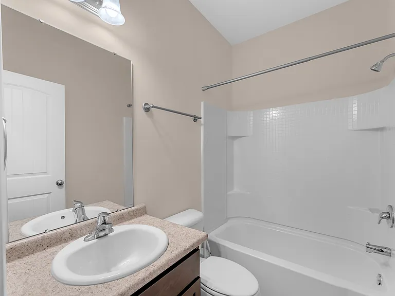 139 W West Winn Ave — Photo 9