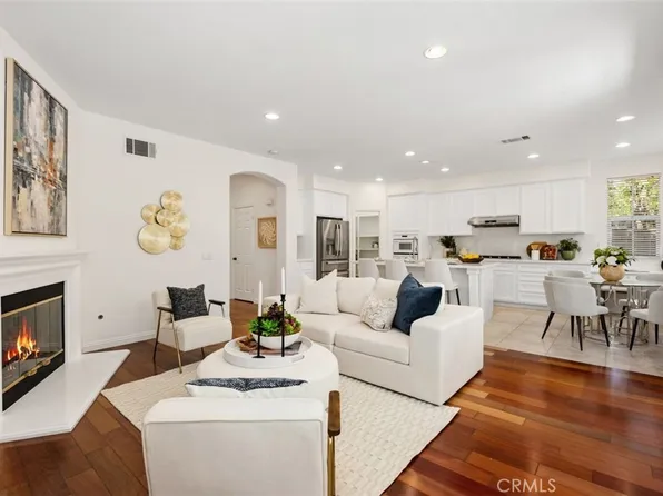 152 Treehouse, Irvine, CA 92603