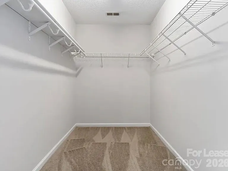 12100 Landing Green Dr — Photo 7