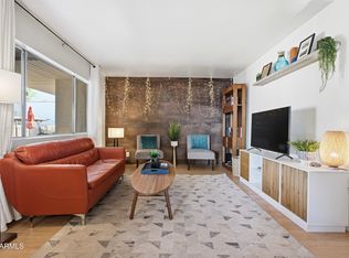 6906 E 4TH Street #2, Scottsdale, AZ 85251