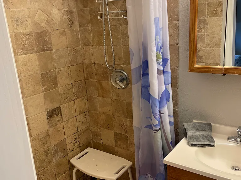 6623 Westmont Dr — Photo 5
