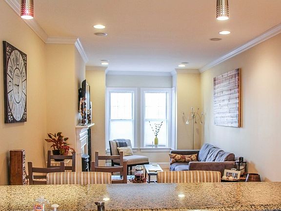 5th image of 529 E 8th St #1