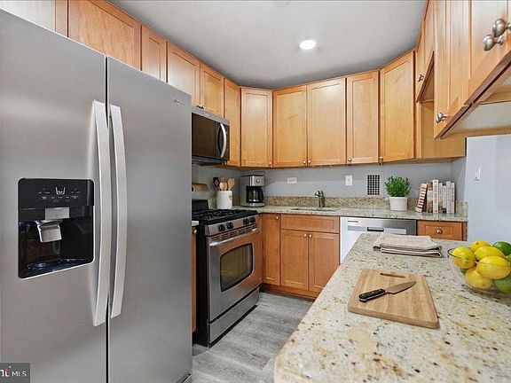 3rd image of 5801 Quantrell Ave APT 410