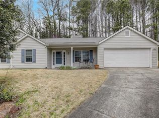 829 Riverstone Ln, Woodstock, GA