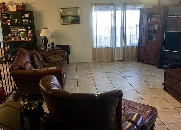 4th image of 1302 Mimosa Ave
