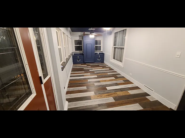 1602 Shelby Pl — Photo 2